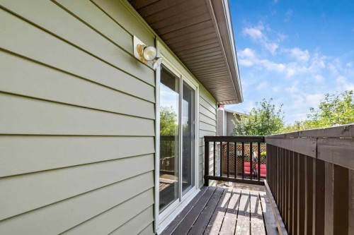 55 Suntree Lane, Okotoks, AB 