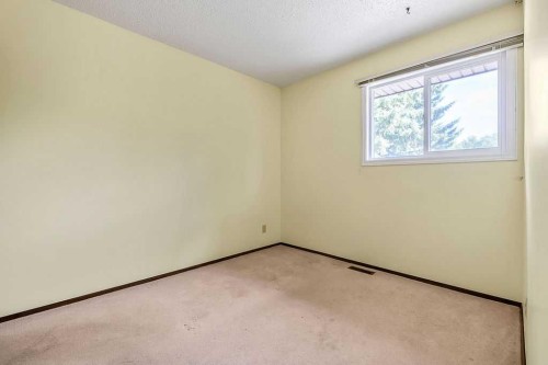 55 Suntree Lane, Okotoks, AB 