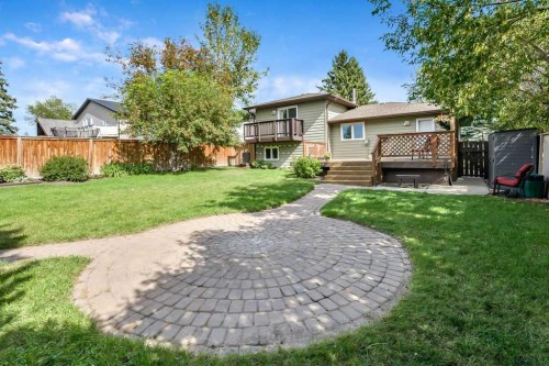 55 Suntree Lane, Okotoks, AB 