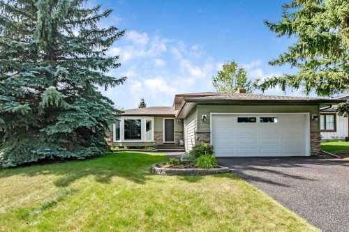 55 Suntree Lane, Okotoks, AB 
