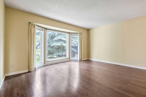 55 Suntree Lane, Okotoks, AB 