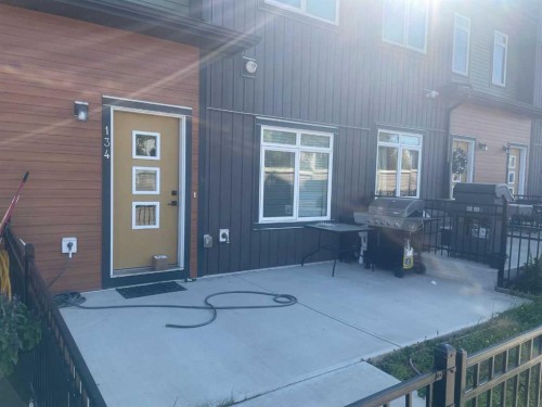 134 Sage Bluff Circle Nw, Calgary, AB 