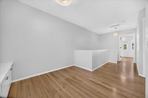 32 Patina Park Sw, Calgary, AB 