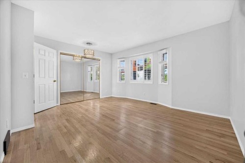 32 Patina Park Sw, Calgary, AB 