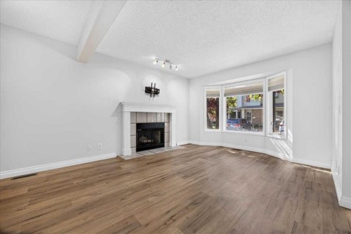 32 Patina Park Sw, Calgary, AB 