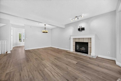 32 Patina Park Sw, Calgary, AB 