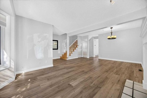 32 Patina Park Sw, Calgary, AB 