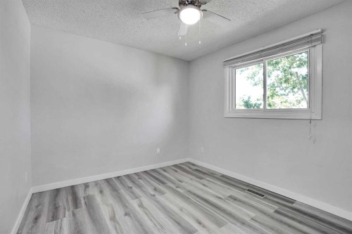 60 Whitaker Close Ne, Calgary, AB 