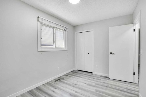 60 Whitaker Close Ne, Calgary, AB 