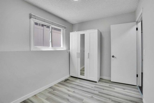 60 Whitaker Close Ne, Calgary, AB 