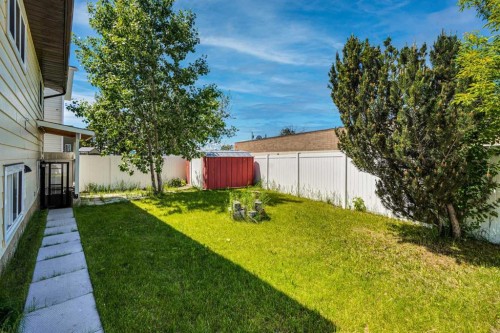 60 Whitaker Close Ne, Calgary, AB 