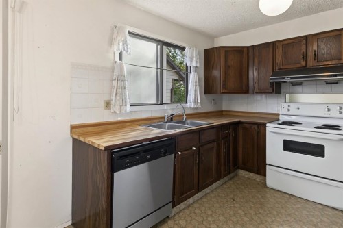 1272 Berkley Drive Nw, Calgary, AB 