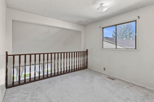 1272 Berkley Drive Nw, Calgary, AB 