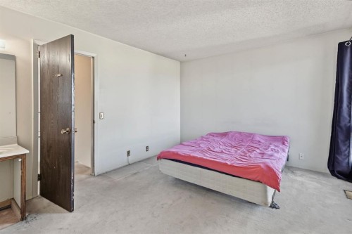 1272 Berkley Drive Nw, Calgary, AB 