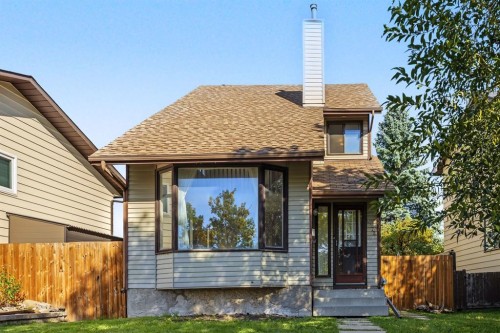 1272 Berkley Drive Nw, Calgary, AB 