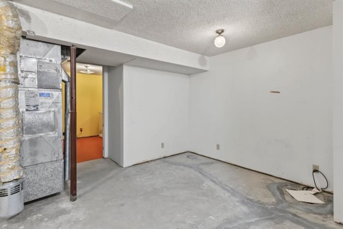 1272 Berkley Drive Nw, Calgary, AB 
