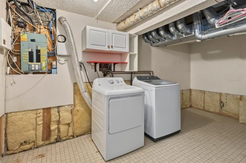 1272 Berkley Drive Nw, Calgary, AB 