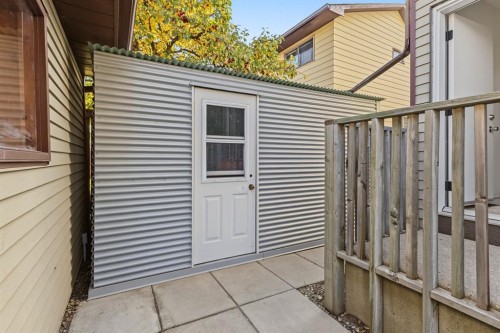 1272 Berkley Drive Nw, Calgary, AB 