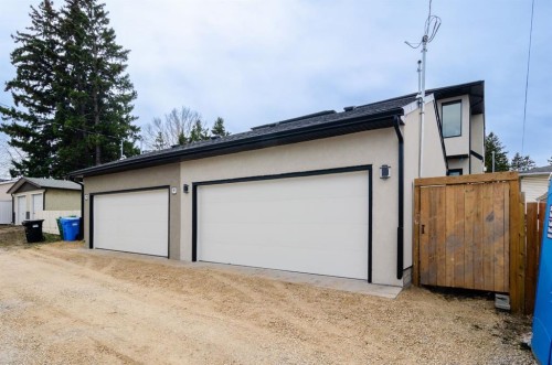 2026 36 Street Sw, Calgary, AB 