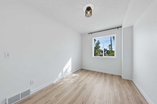 2622 24A Street Sw, Calgary, AB 