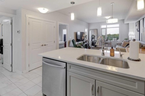 604-32 Varsity Estates Circle Nw, Calgary, AB 