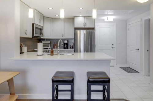 604-32 Varsity Estates Circle Nw, Calgary, AB 
