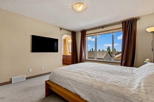 149 Everwoods Close Sw, Calgary, AB 