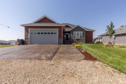 245 6A Street Stirling, AB T0K 2E0