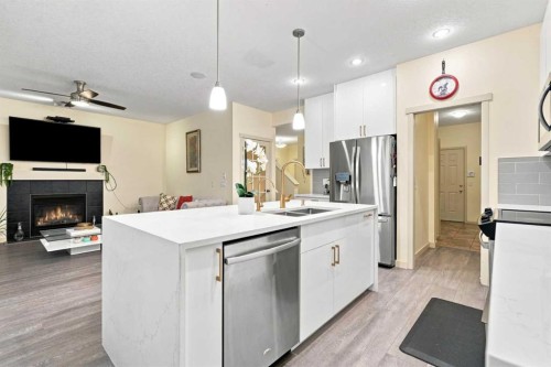 279 Copperpond Circle Se, Calgary, AB 