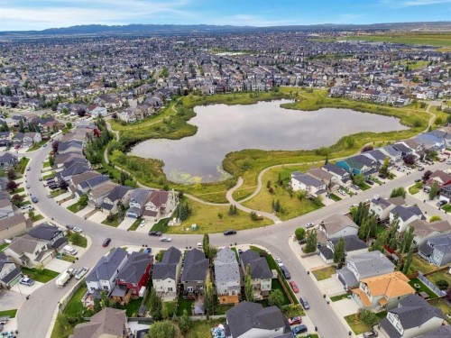 279 Copperpond Circle Se, Calgary, AB 