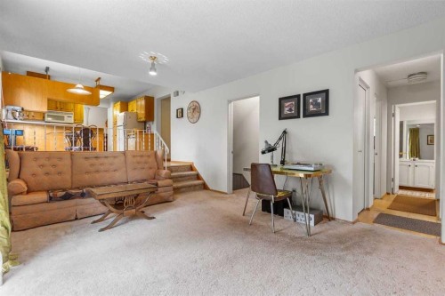 10512 Maplecreek Drive Se, Calgary, AB 