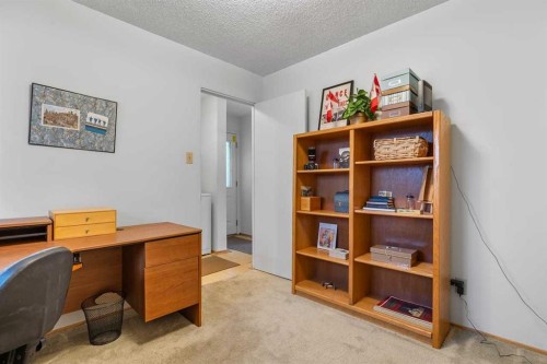 10512 Maplecreek Drive Se, Calgary, AB 