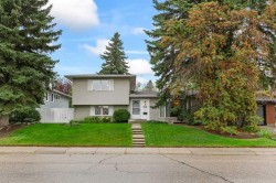 10512 Maplecreek Drive SE Calgary, AB T2J 1V1