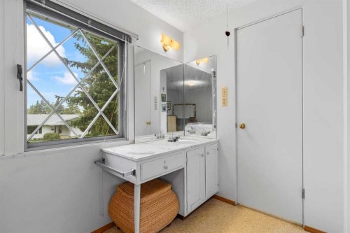 10512 Maplecreek Drive Se, Calgary, AB 
