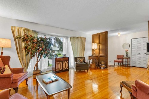 10512 Maplecreek Drive Se, Calgary, AB 
