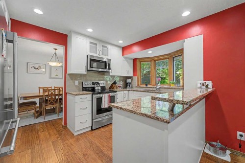 75 Deerbrook Road Se, Calgary, AB - Indoor Photo Showing Kitchen