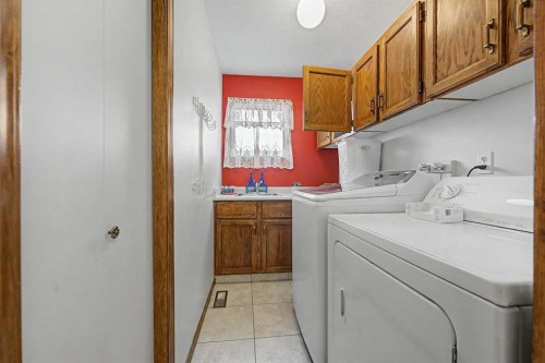 75 Deerbrook Road Se, Calgary, AB - Indoor Photo Showing Laundry Room