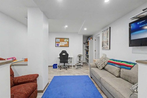 75 Deerbrook Road Se, Calgary, AB - Indoor
