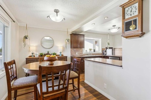 144 Dovercliffe Way Se, Calgary, AB 