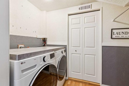 144 Dovercliffe Way Se, Calgary, AB 