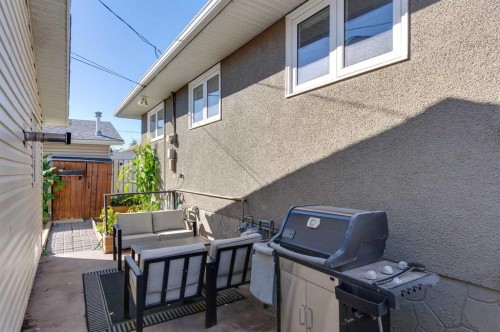 144 Dovercliffe Way Se, Calgary, AB 