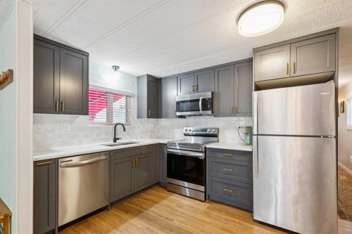 70-3223 83 Street Nw, Calgary, AB 