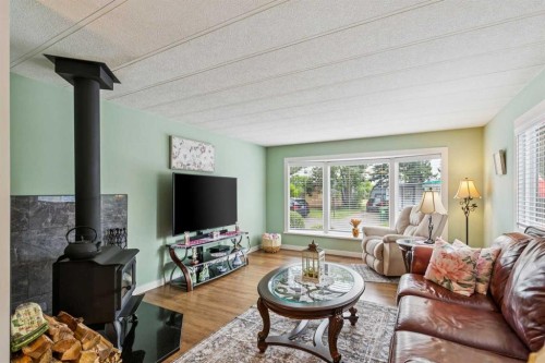 70-3223 83 Street Nw, Calgary, AB 