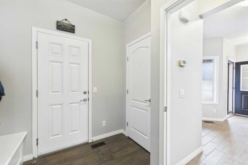 8 Sage Bank Road Nw, Calgary, AB 
