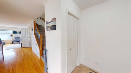 93 Autumn Green Se, Calgary, AB 