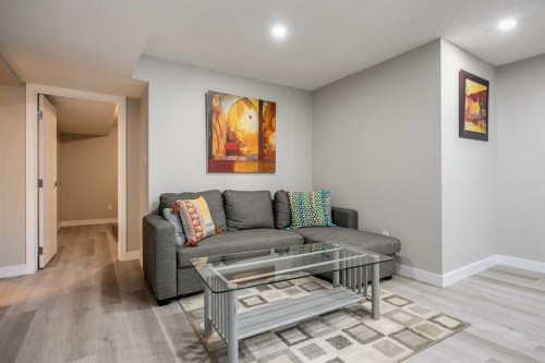 471 Northmount Drive Nw, Calgary, AB 