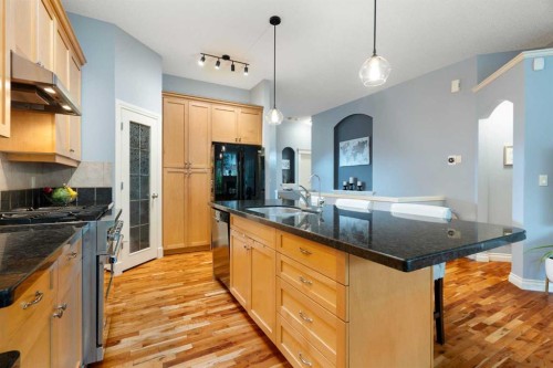 146 Discovery Ridge Way Sw, Calgary, AB 