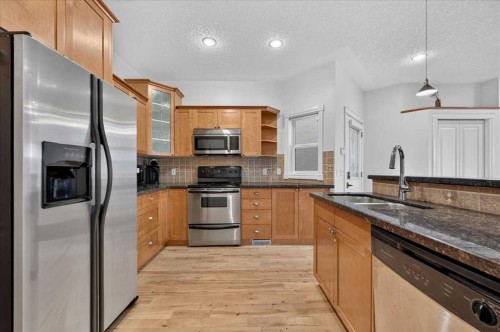 2-3421 5 Avenue Nw, Calgary, AB 