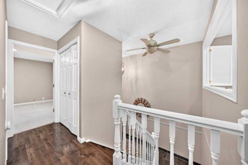 25-448 Strathcona Drive Sw, Calgary, AB 