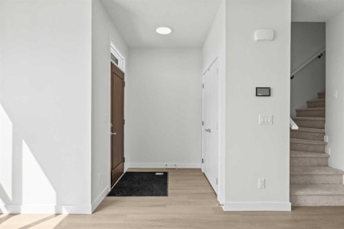 14438 15 Street Ne, Calgary, AB 
